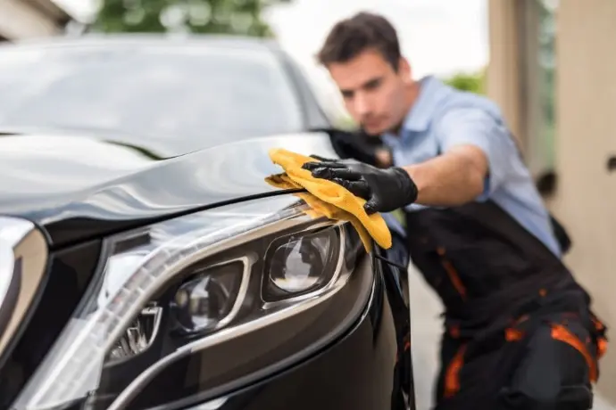 Nettoyage extérieur de voiture à domicile dans l’Hérault